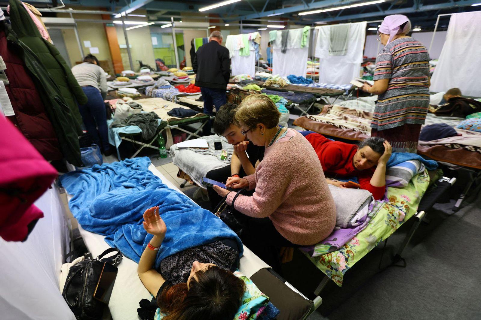Diari Ara: Refugiats ucraïnesos en un centre temporal d'acollida a Rzeszów (Polònia). FABRIZIO BENSCH / REUTERS